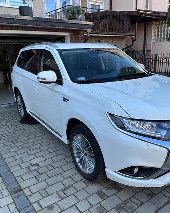 Mitsubishi Outlander cena 129900 przebieg: 61000, rok produkcji 2019 z Lublin małe 46